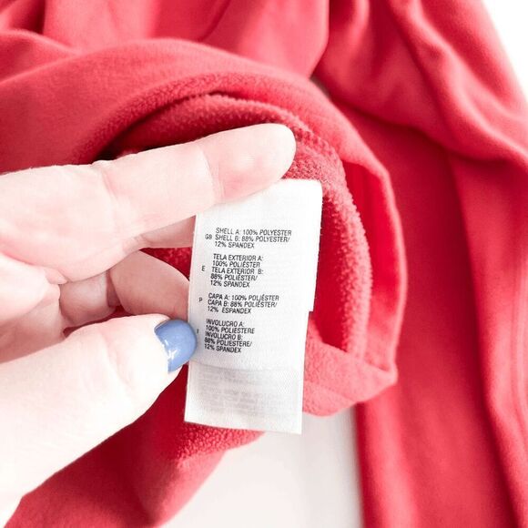 The North Face Red Quarter-Zip Sweatshirt - Picture 4 of 7